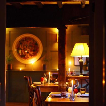 The Greyhound On The Test Hotel Stockbridge  Buitenkant foto